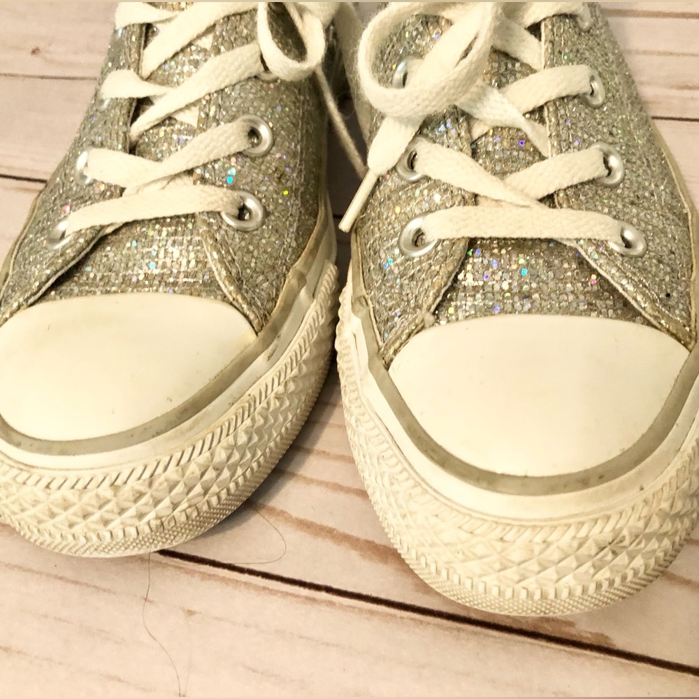 CONVERSE Chuck Taylor All Star Silver Glitter Holographic Sneakers 6 EUC - Picture 4 of 10